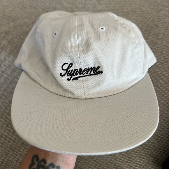 Supreme Other - Supreme | Light Gray “Medium” Fitted Cap